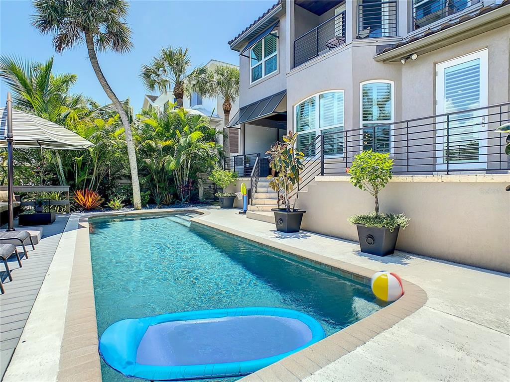 SIESTA BEACH - Residential