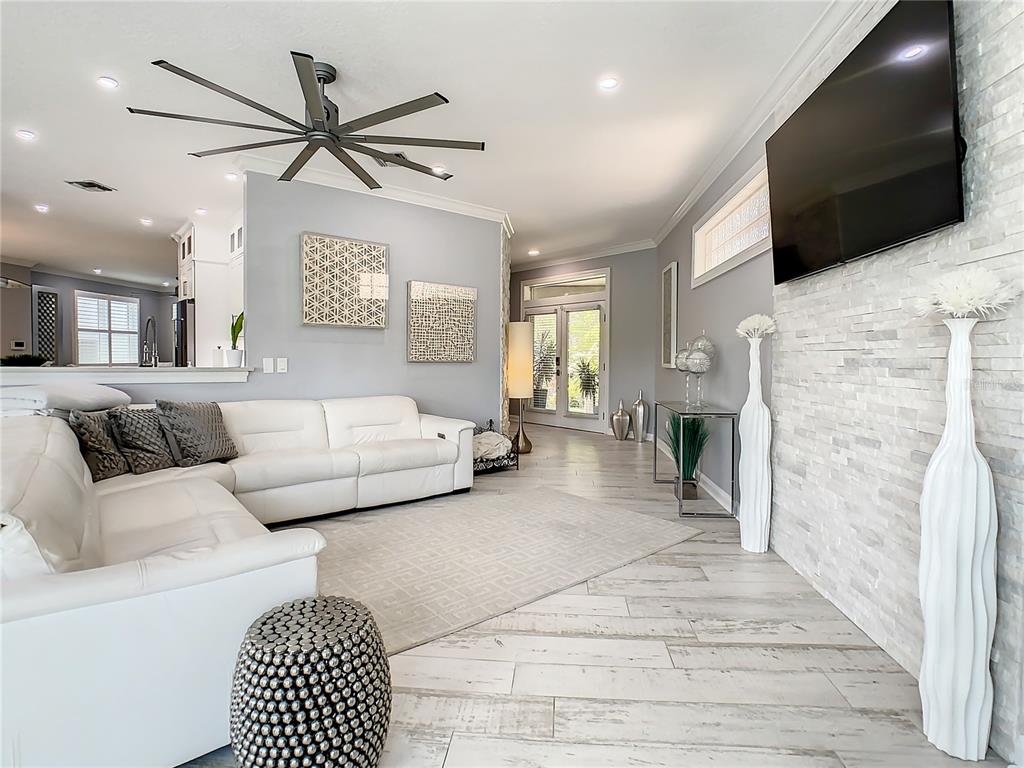 SIESTA BEACH - Residential