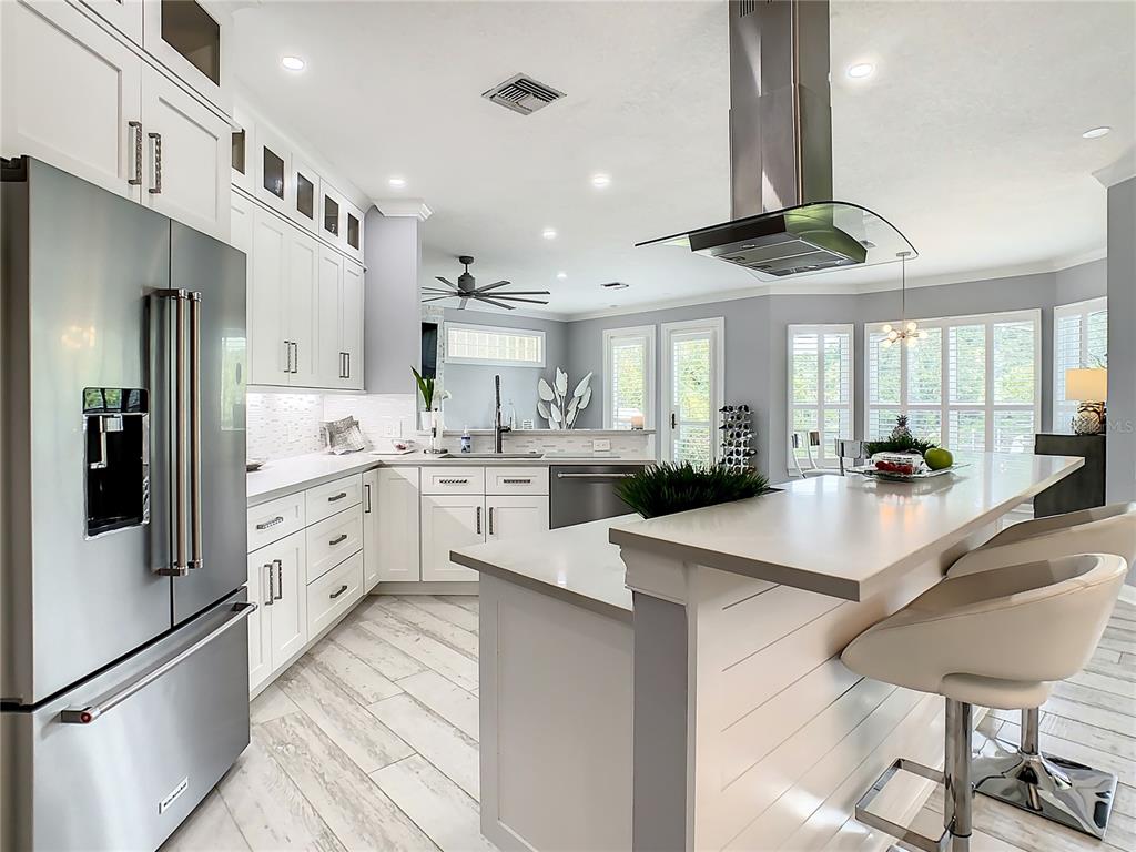 SIESTA BEACH - Residential