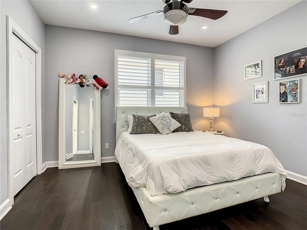 SIESTA BEACH - Residential