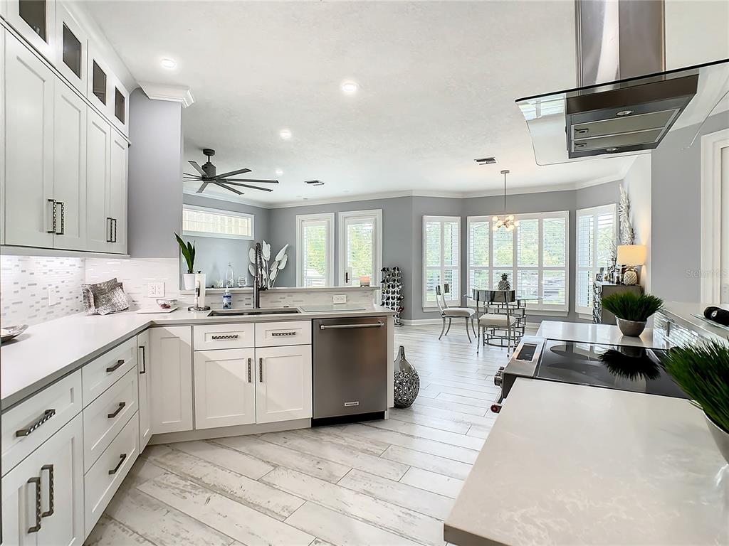 SIESTA BEACH - Residential