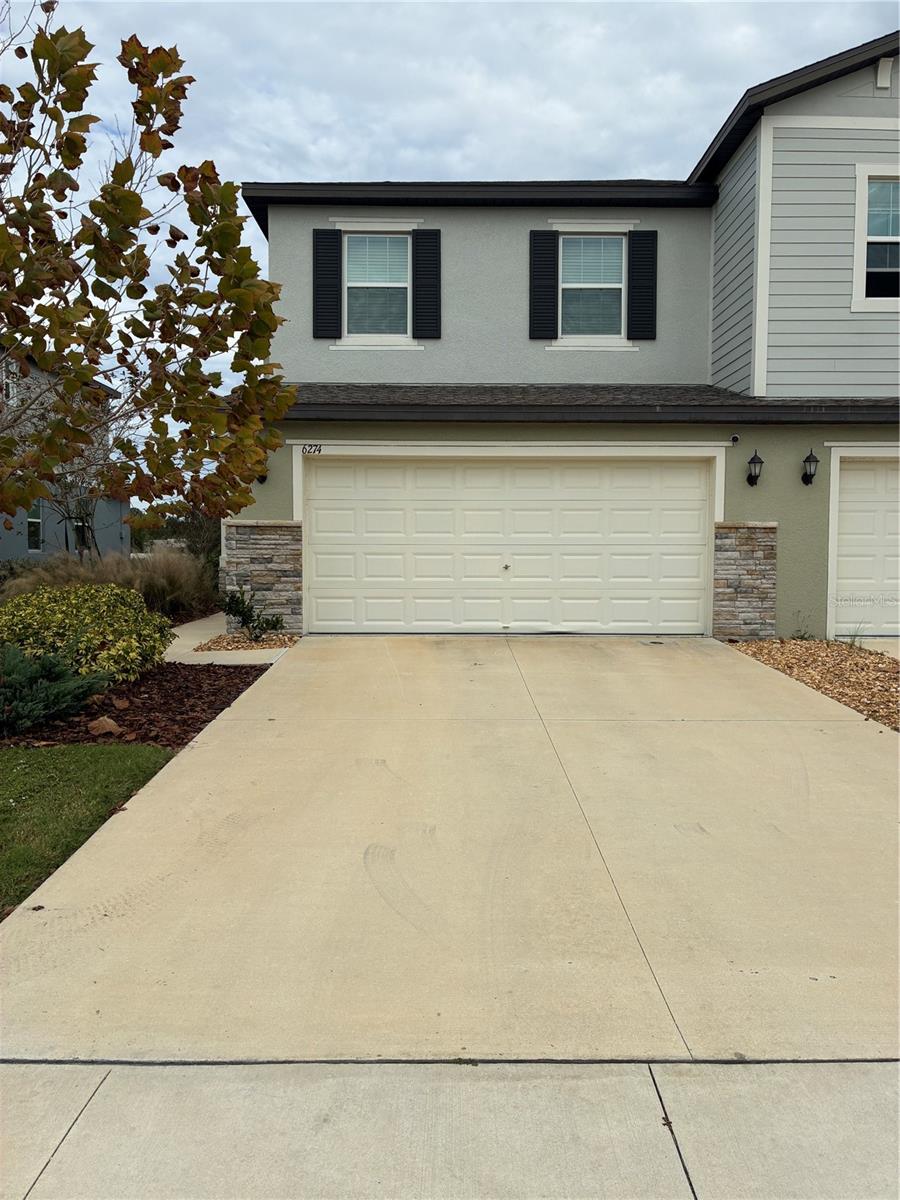 TOWNES/LK THOMAS PH 1 - Residential Lease