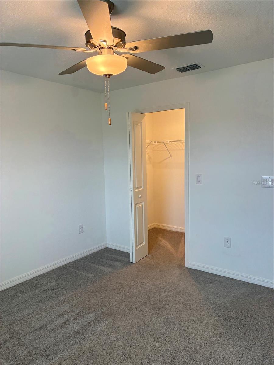 TOWNES/LK THOMAS PH 1 - Residential Lease