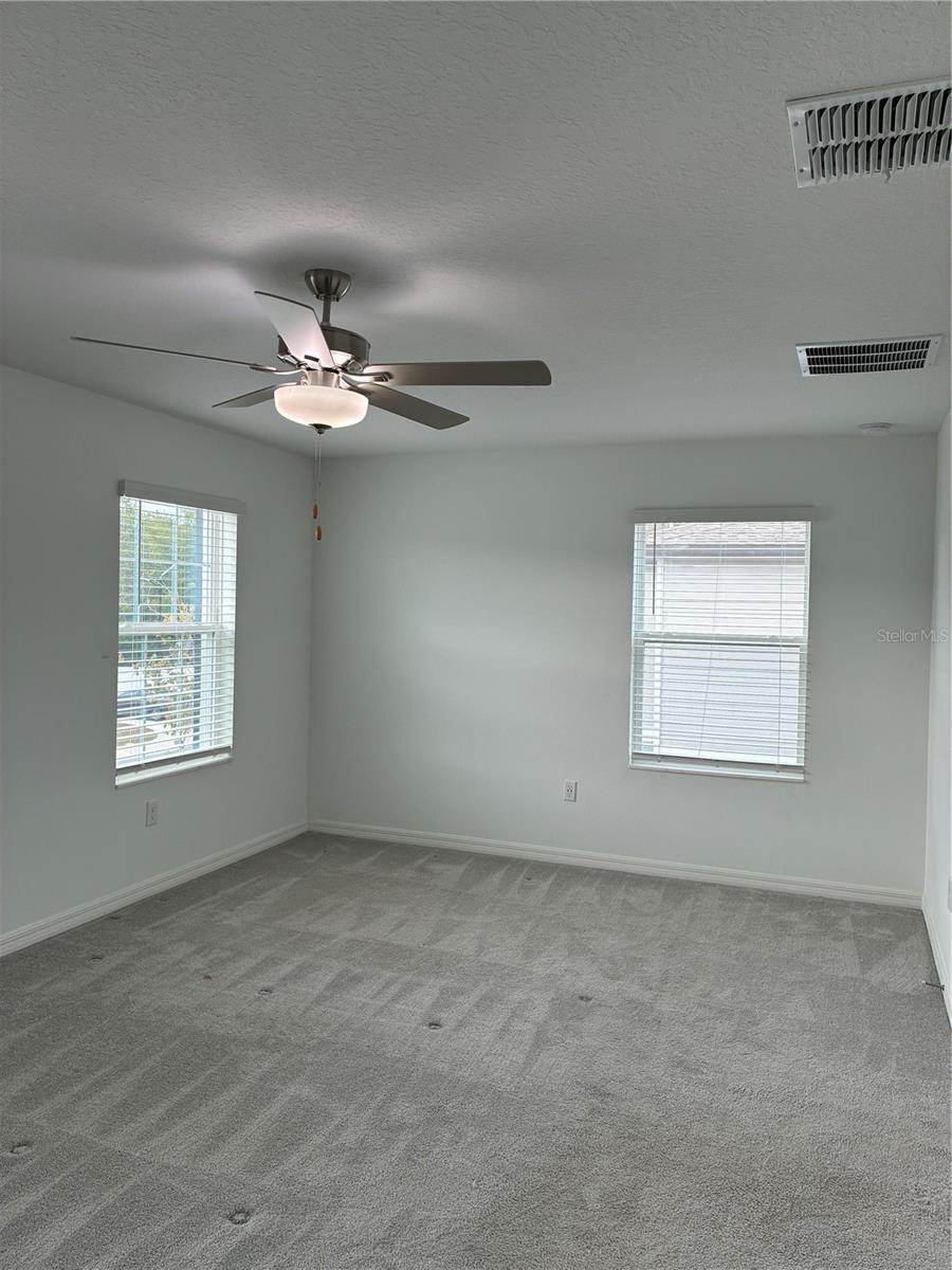 TOWNES/LK THOMAS PH 1 - Residential Lease