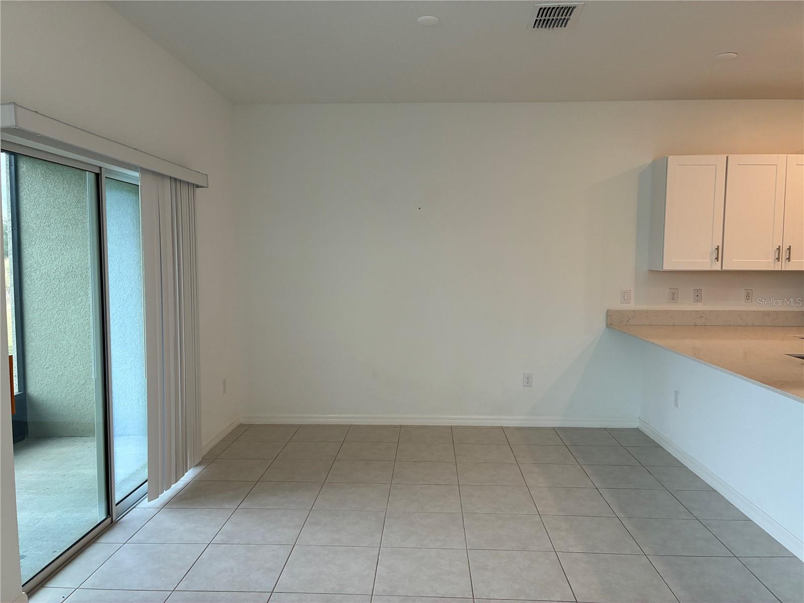 TOWNES/LK THOMAS PH 1 - Residential Lease