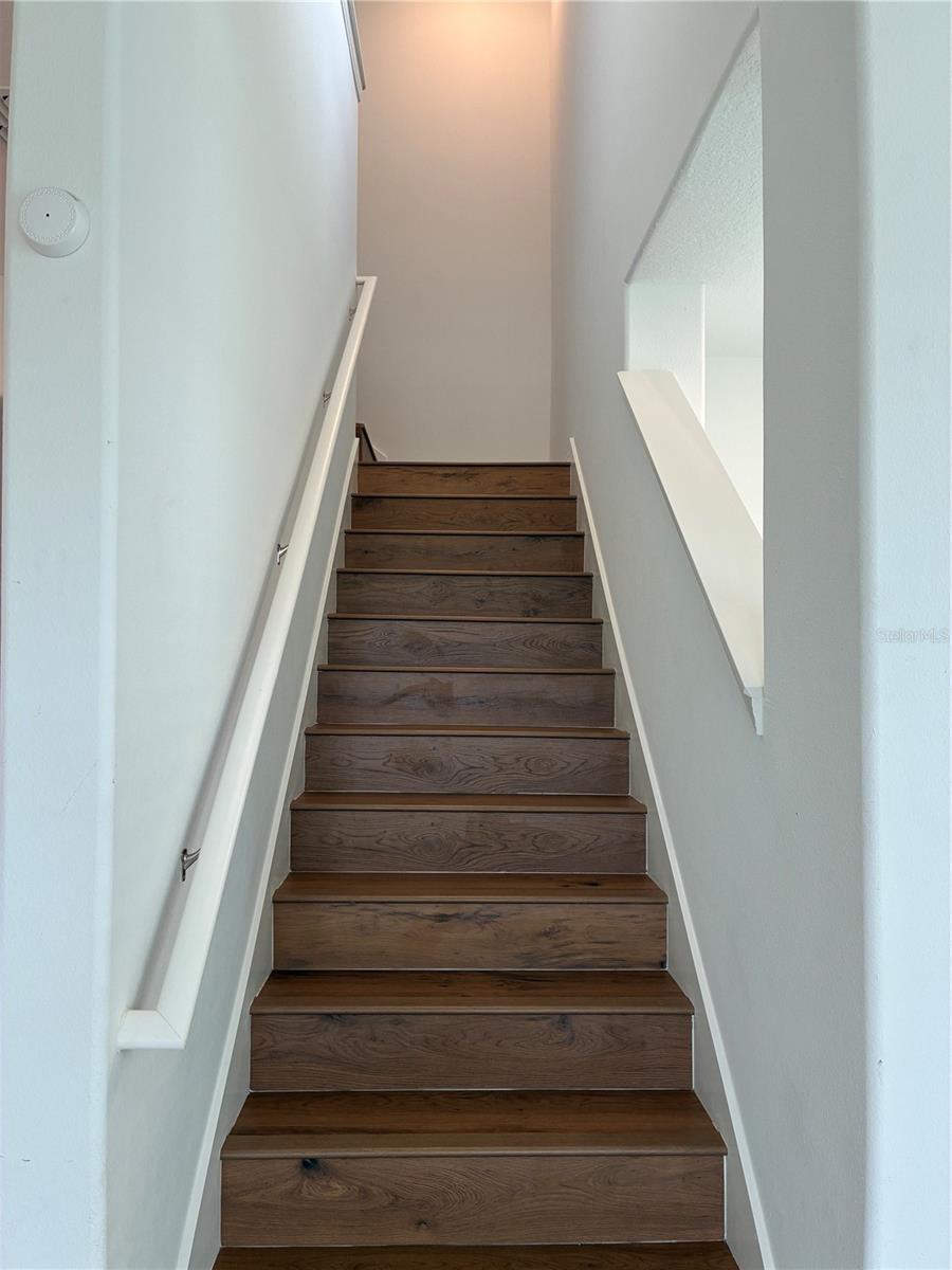 TOWNES/LK THOMAS PH 1 - Residential Lease