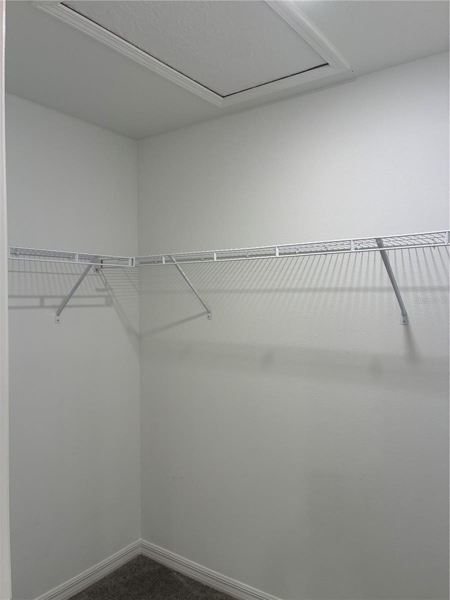 TOWNES/LK THOMAS PH 1 - Residential Lease