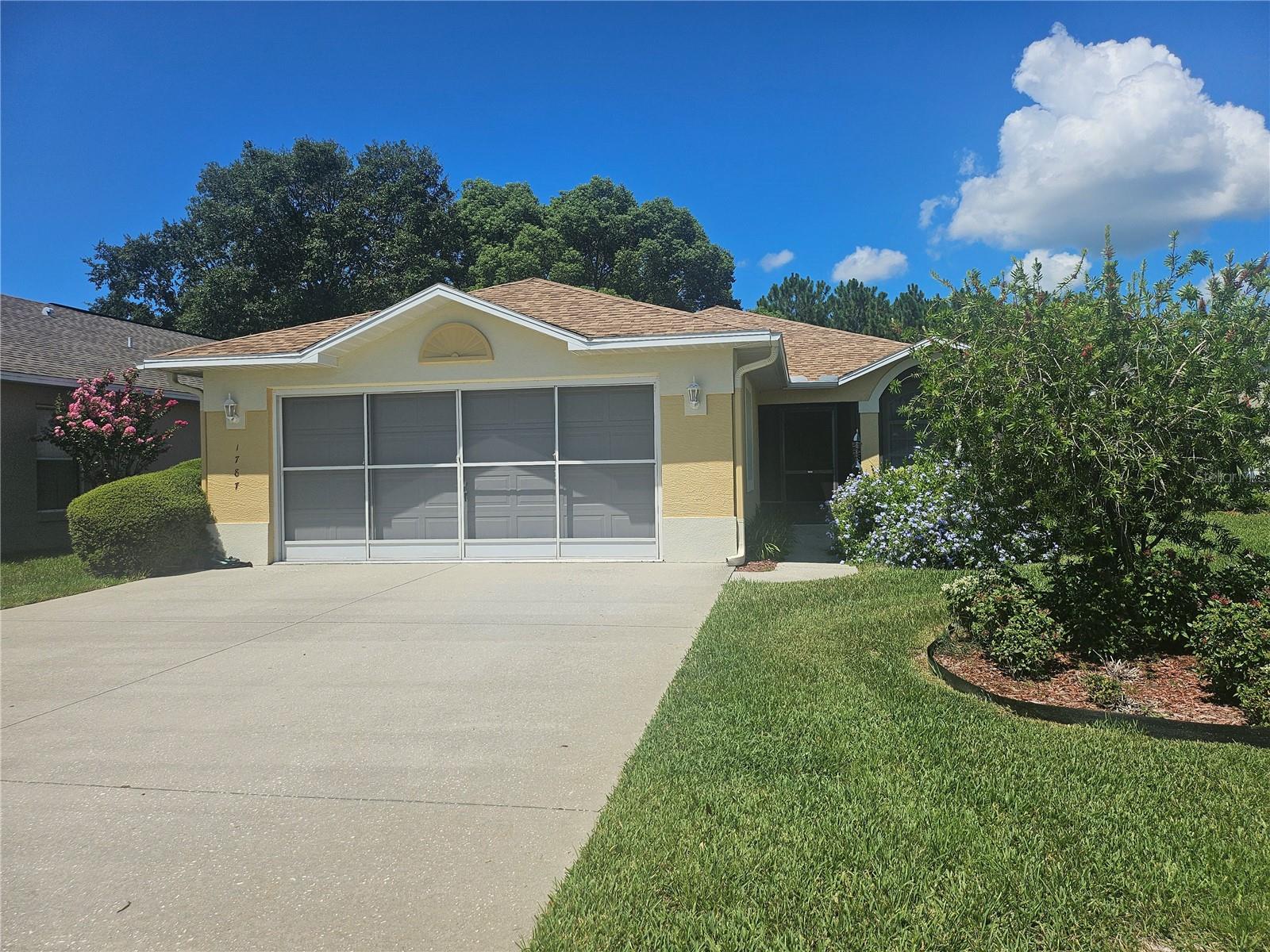Well maintained and updated in recent years 3 bedroom, 2 bath villa in the gated Community of Brentwood with 9 hole executive golf course, clubhouse with multipurpose space and fitness center, outdoor pool,spa and patio. This is a maintenance free(no lawn care) 55+ community with access to a wide number of amenities. The Villages of Citrus Hills Golf and Country Club social membership gives you access to a spacious clubhouse with multipurpose space, 3 fitness centers, indoor pools and locker rooms. Residents can also enjoy the community's library, billards, card room, movie theatre and business center. The clubhouse also offers an on site restaurant, tiki bar, as well as three golf pro shops, outdoor pool and patio, spa and fire pit. There are also 4 executive golf courses, pickleball, bocce ball, and tennis courts. This home has a screened in front porch and back lanai with beautiful garden view and outside patio for grilling. Come enjoy active community living in one of Citrus Hills most desirable neighborhoods.