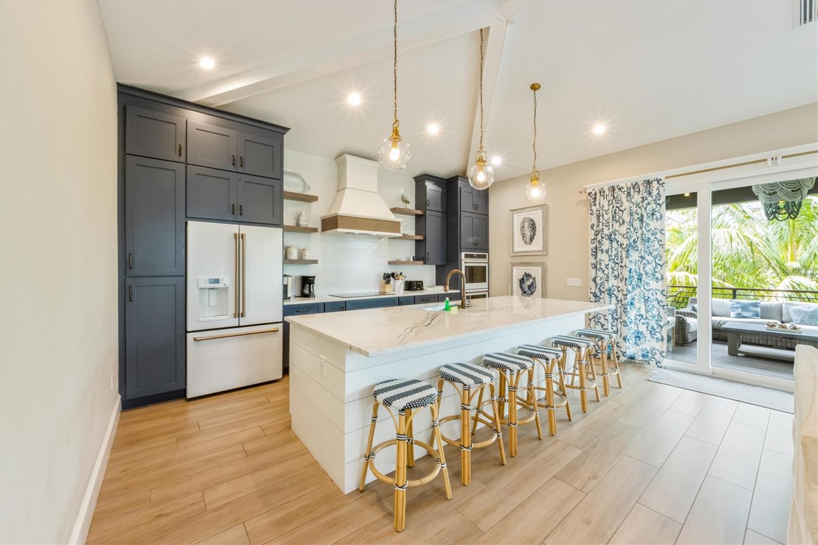 SHORE ACRES FOURTH ADD - Residential