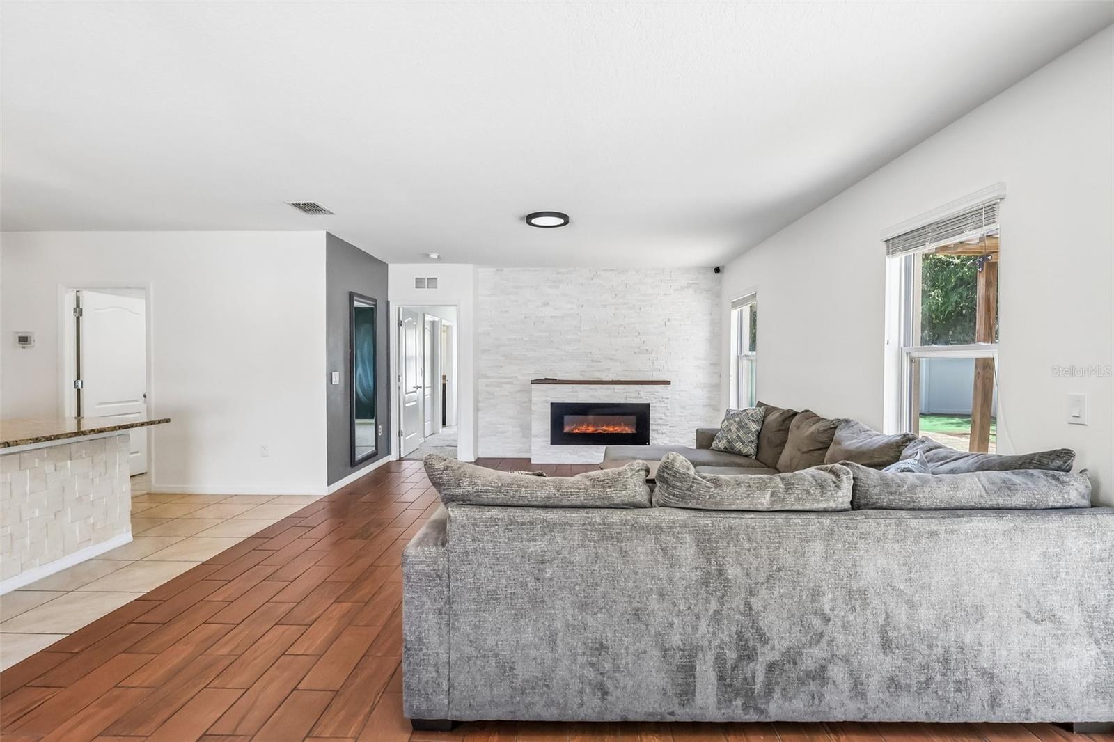 476 SQUIRES GROVE DRIVE