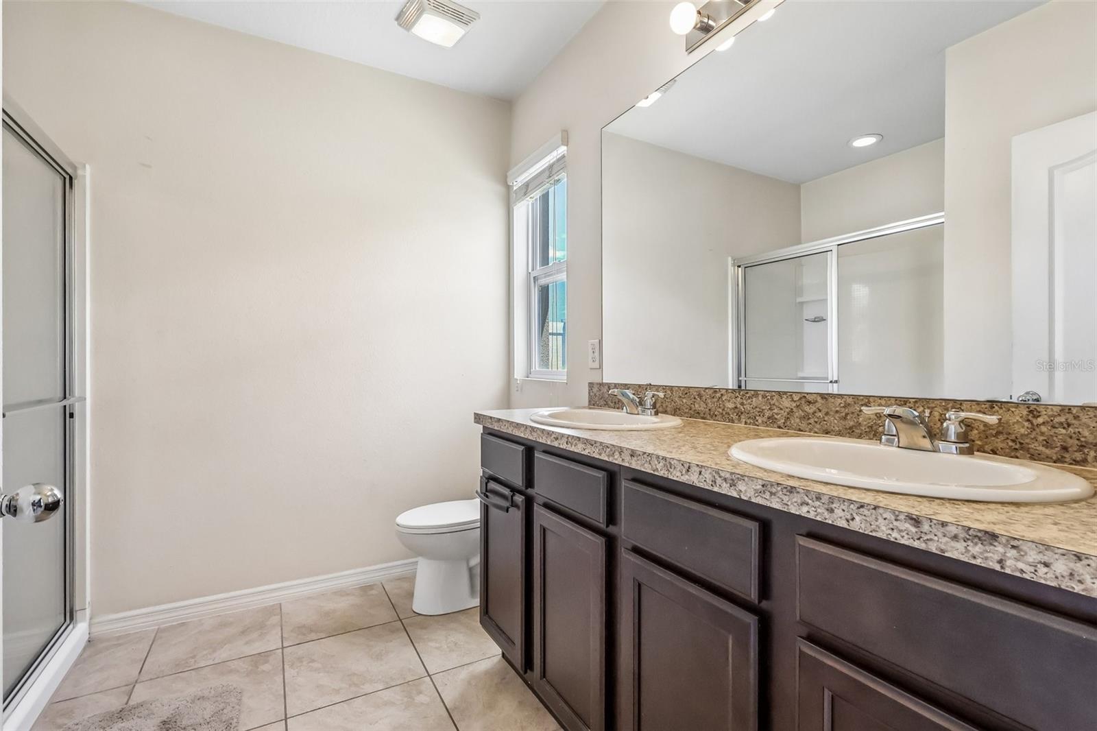 SQUIRES GROVE - Residential