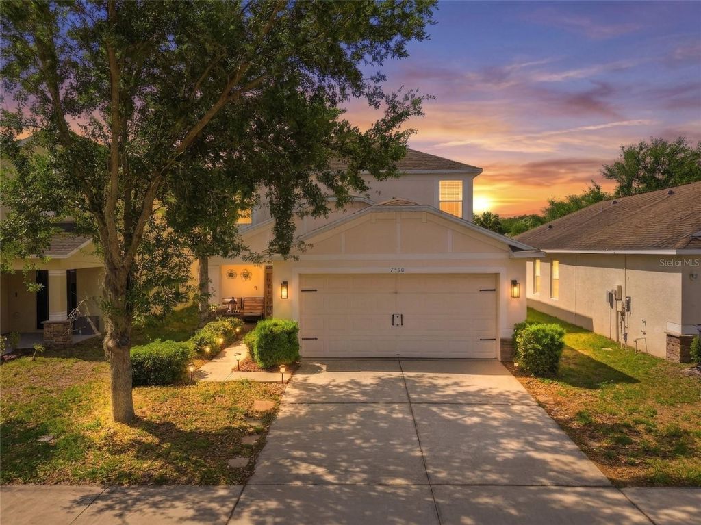 Photo of 7510 Maroon Peak Drive, Ruskin, FL 33573 (MLS # W7885123)