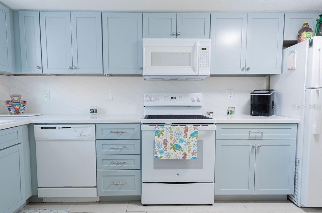 COLONIAL TWNHSE APARTRMENTS PA - Residential