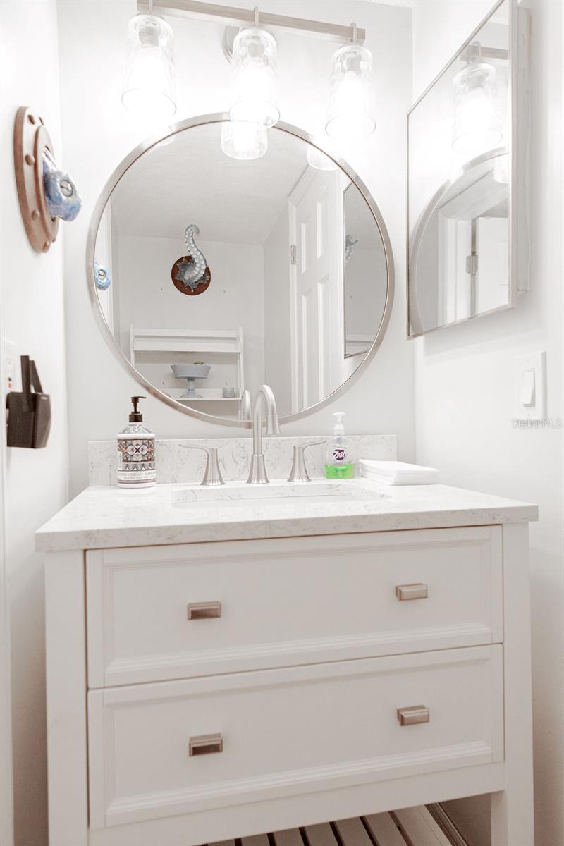 COLONIAL TWNHSE APARTRMENTS PA - Residential