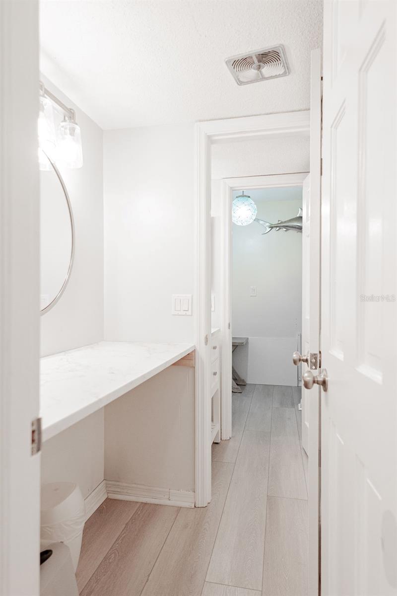 COLONIAL TWNHSE APARTRMENTS PA - Residential