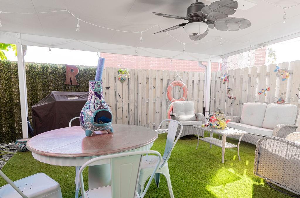 COLONIAL TWNHSE APARTRMENTS PA - Residential