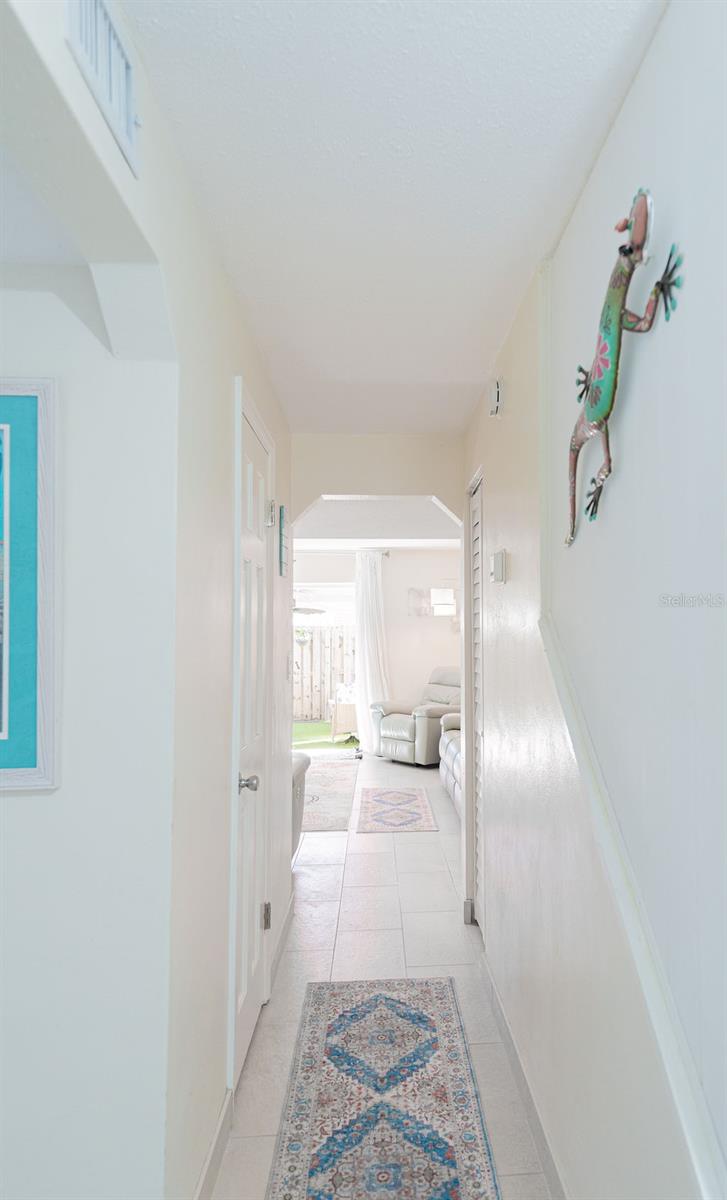 COLONIAL TWNHSE APARTRMENTS PA - Residential