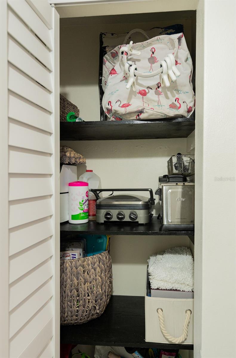 COLONIAL TWNHSE APARTRMENTS PA - Residential