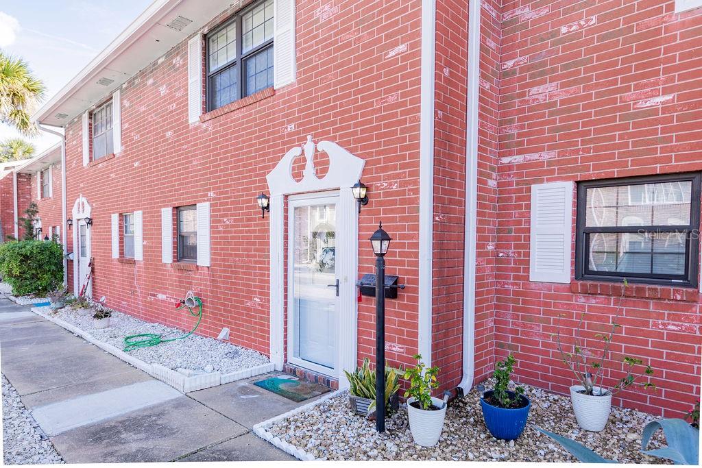 COLONIAL TWNHSE APARTRMENTS PA - Residential