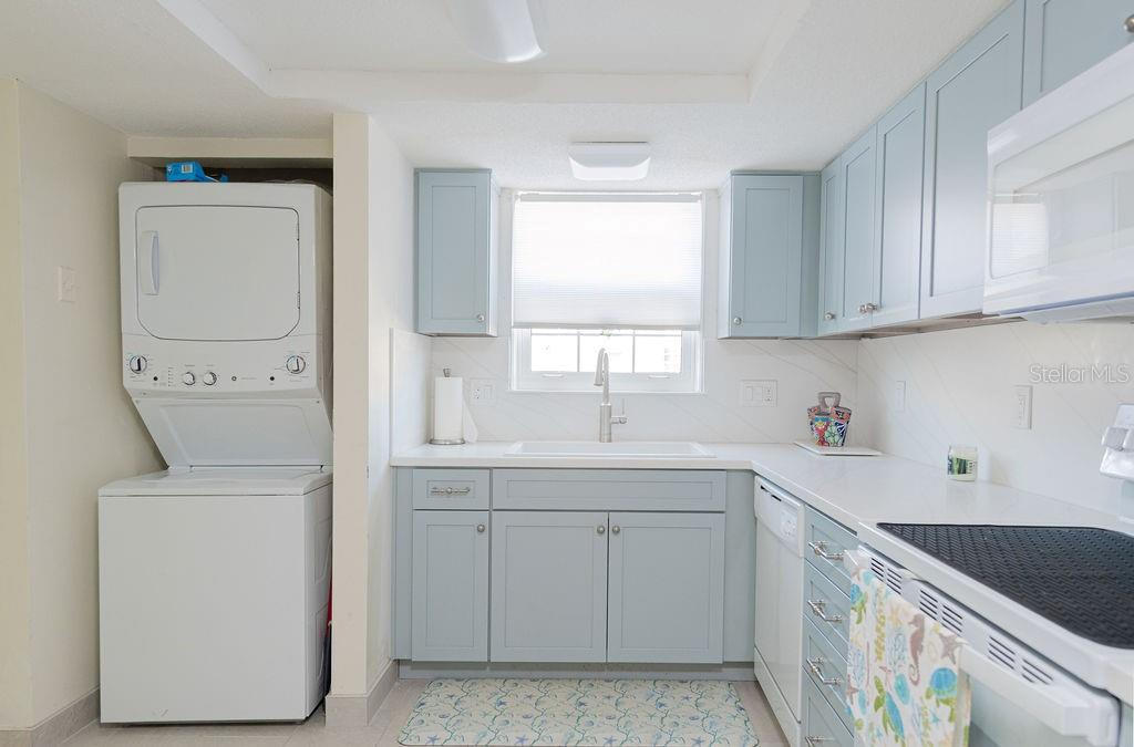 COLONIAL TWNHSE APARTRMENTS PA - Residential