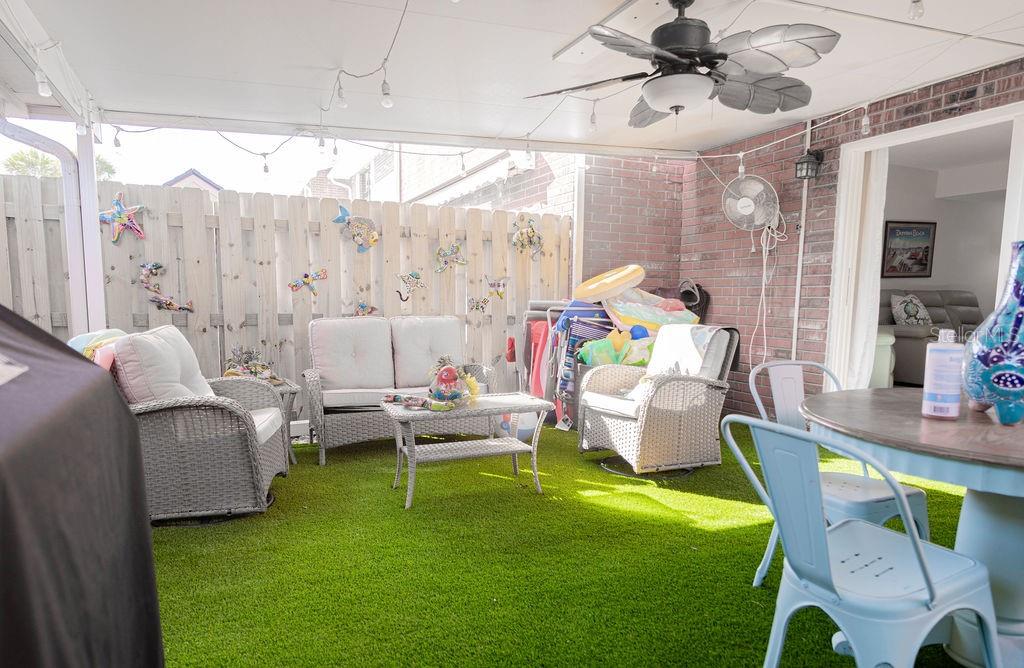 COLONIAL TWNHSE APARTRMENTS PA - Residential