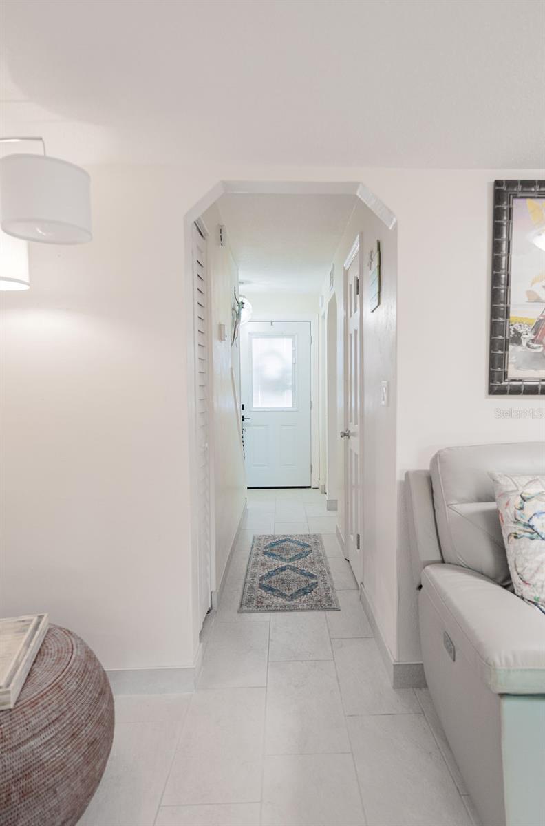 COLONIAL TWNHSE APARTRMENTS PA - Residential