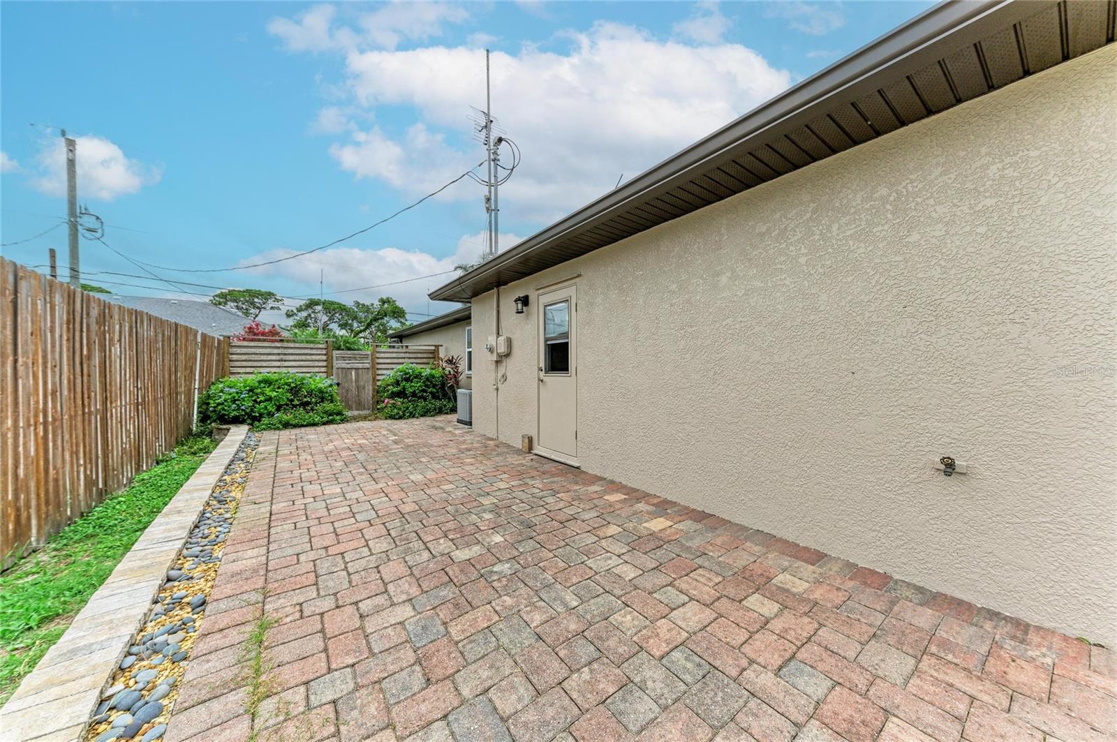 1495 RINGTAIL ROAD