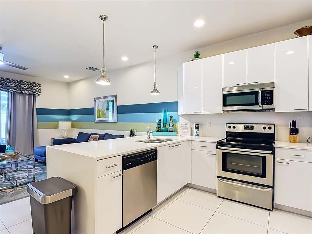Photo of 1433 Retreat Cir, Clermont, FL 34714 (MLS # O6419874)