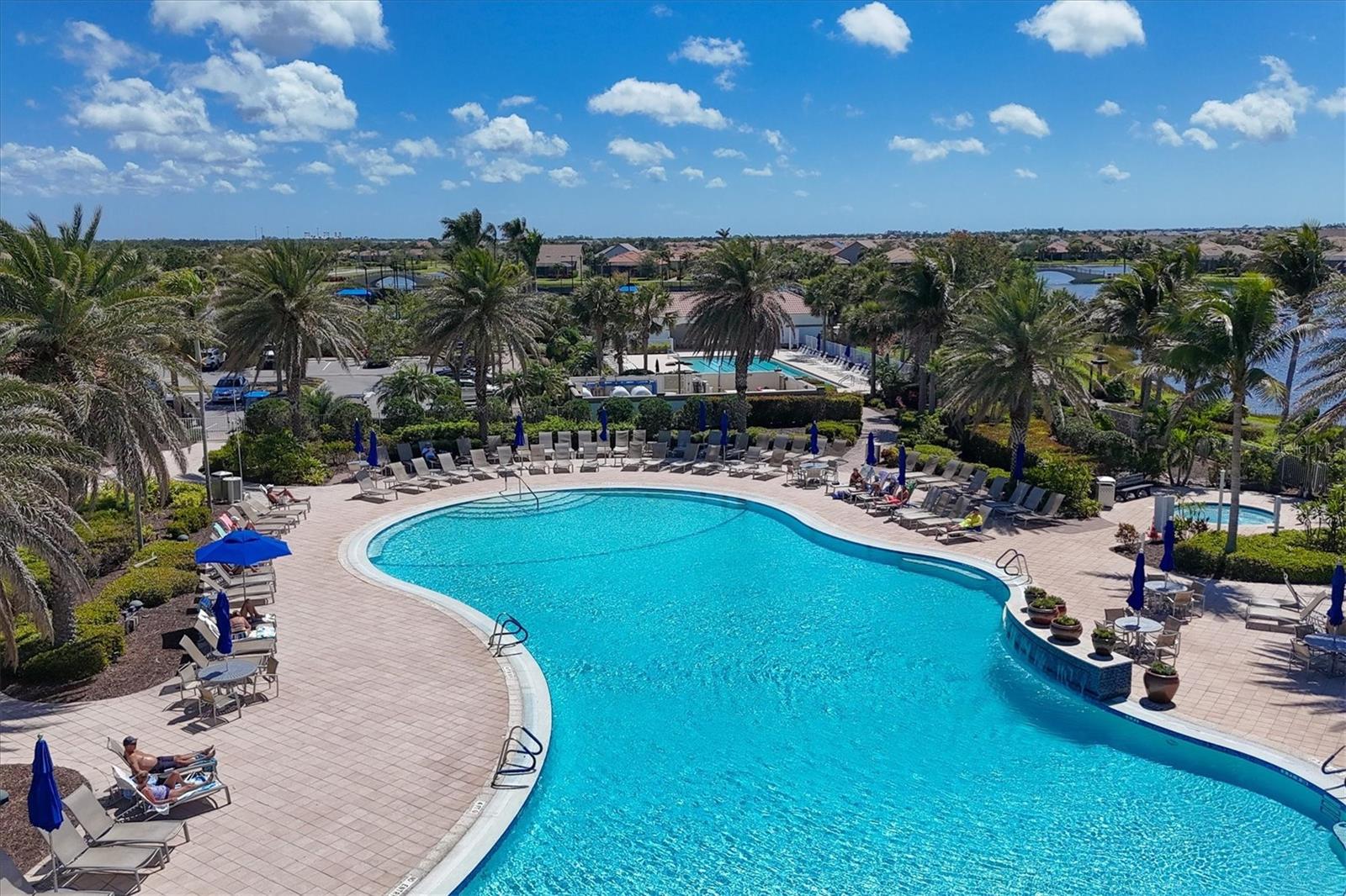 ISLANDWALK AT THE WEST VILLAGE - Residential