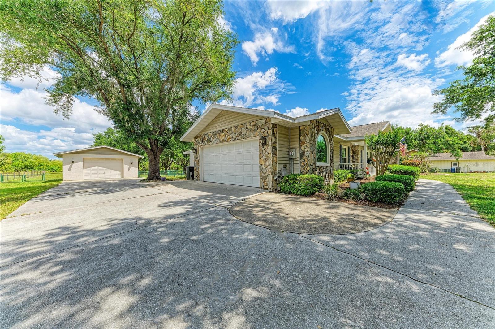 HIDDEN MEADOWS - Residential