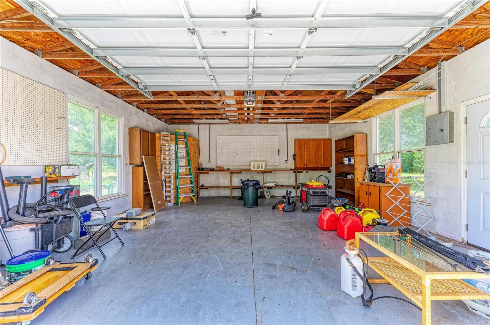 HIDDEN MEADOWS - Residential