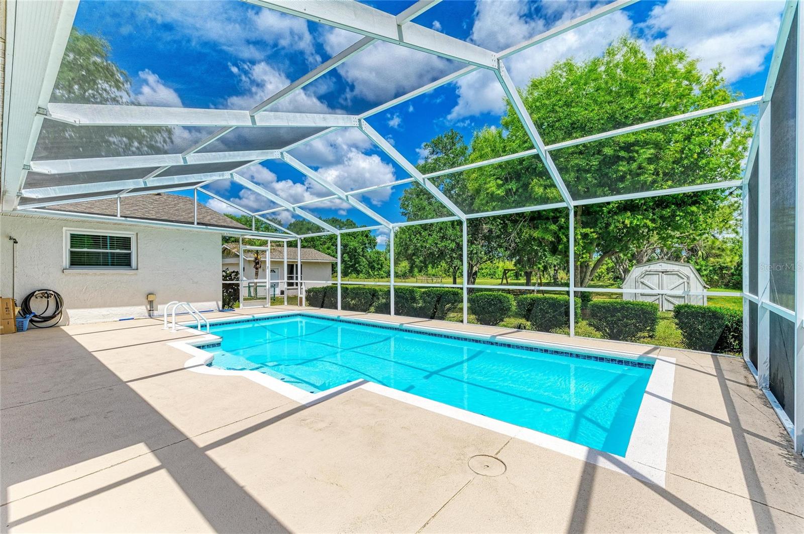 HIDDEN MEADOWS - Residential