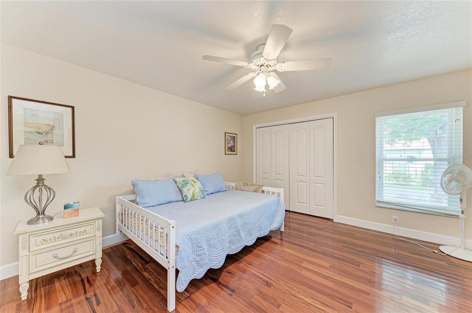 HIDDEN MEADOWS - Residential