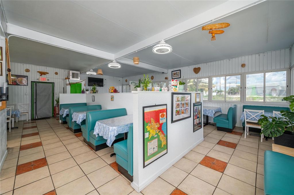 Photo of 114 W Central Avenue, Lake Wales, FL 33853 (MLS # P4936164)