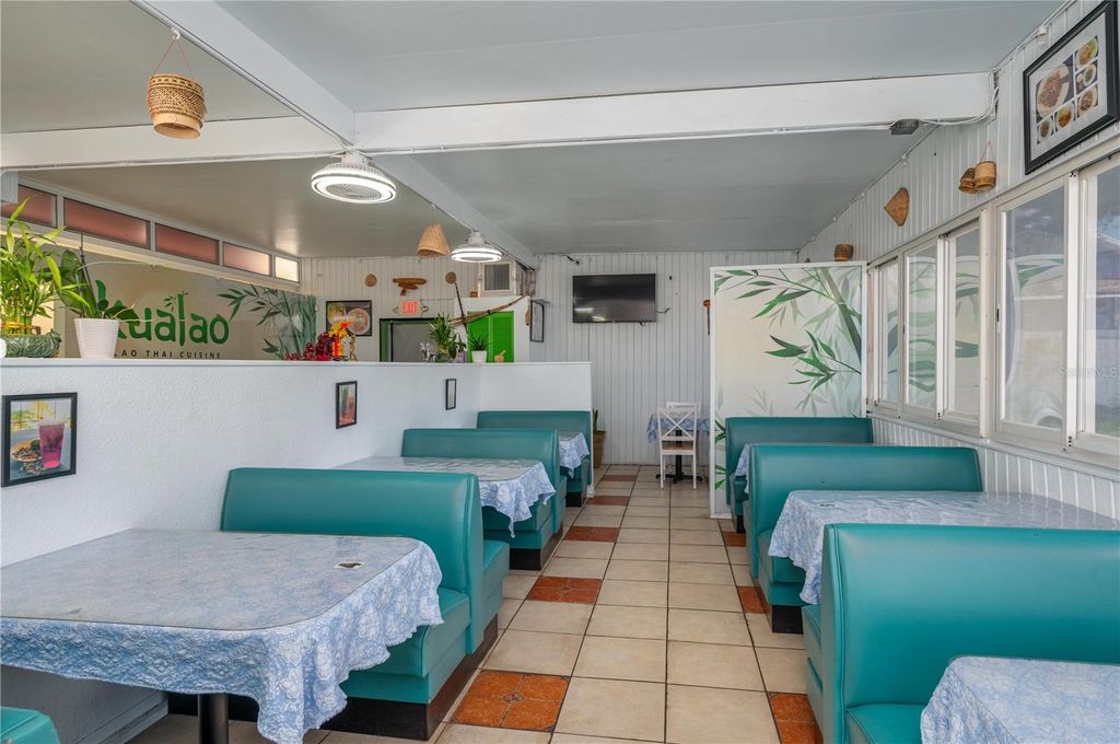 Photo of 114 W Central Avenue, Lake Wales, FL 33853 (MLS # P4936164)