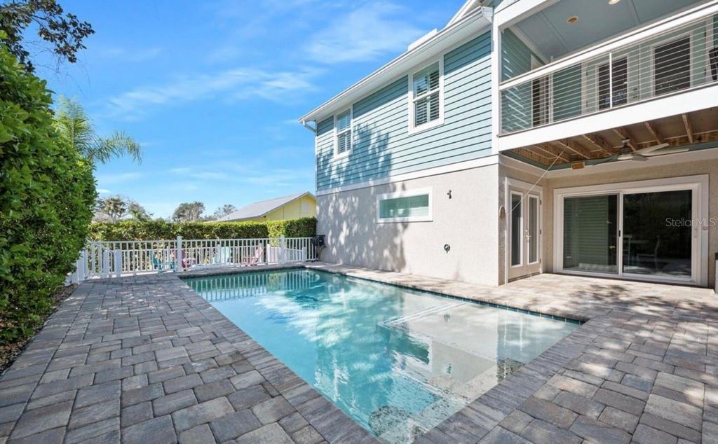 Photo of 130 Hernandez Avenue, Ormond Beach, FL 32174 (MLS # V4946028)