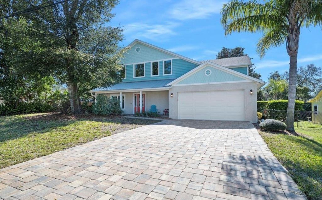 Photo of 130 Hernandez Avenue, Ormond Beach, FL 32174 (MLS # V4946028)