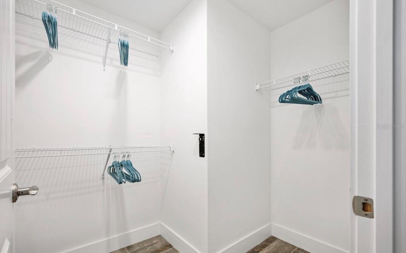 ALLENWOOD - Residential