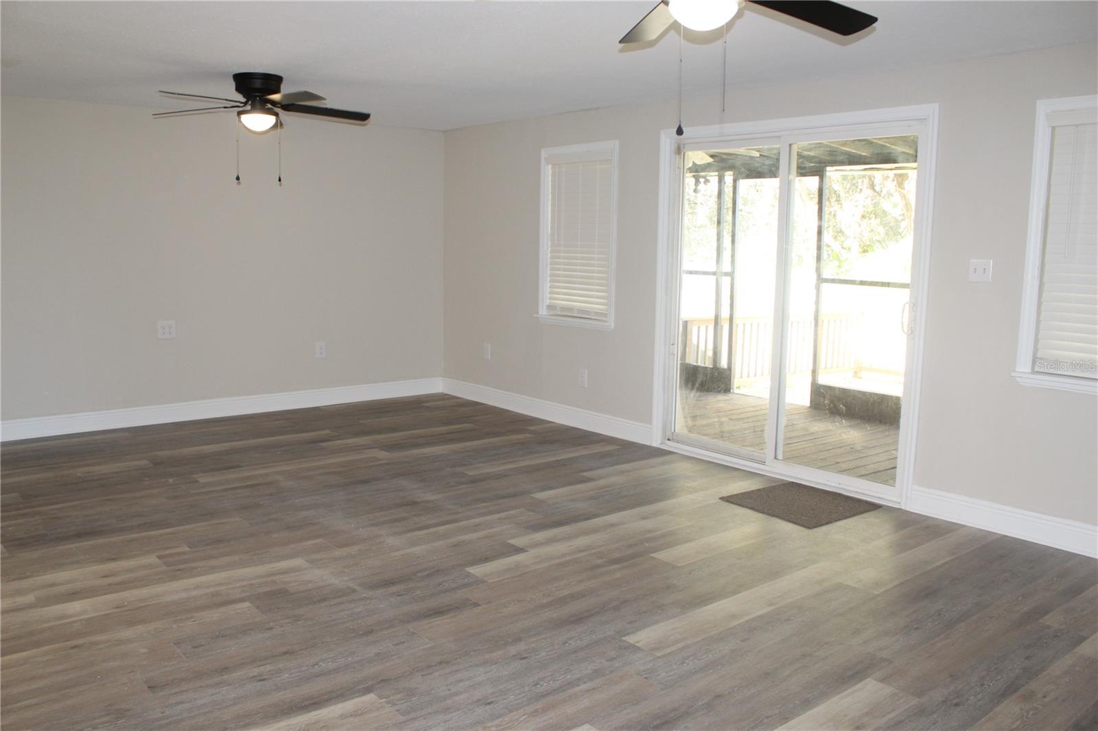 LAKE & FOREST CLUB - Residential