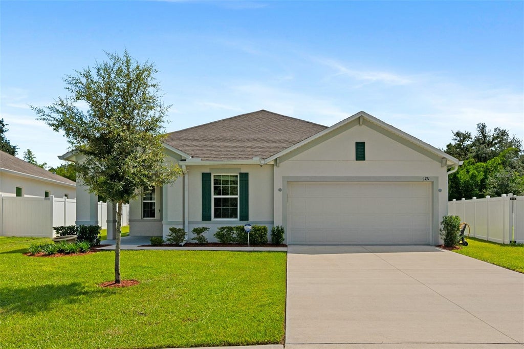 Photo of 1121 Bradford Ridge Dr, Leesburg, FL 34748 (MLS # O6442151)