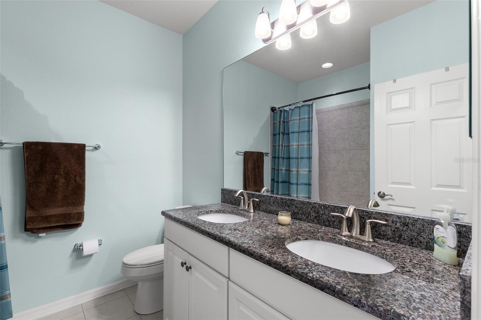 VISTA LKS/BAILEYS BLUFF - Residential