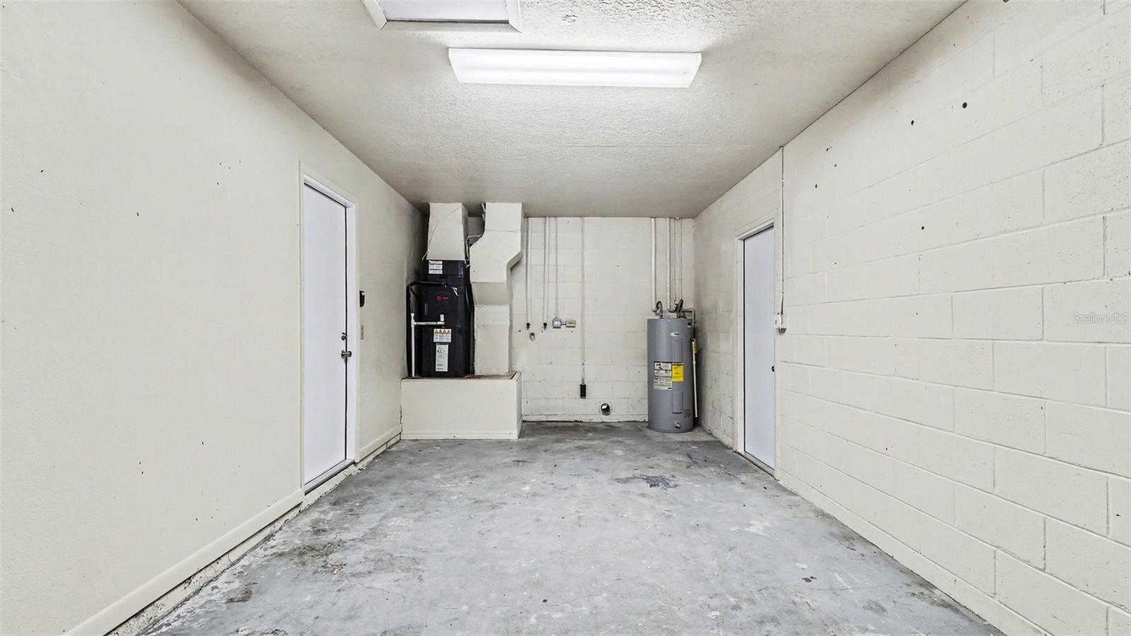 COUNTRYSIDE ESTATE - Residential