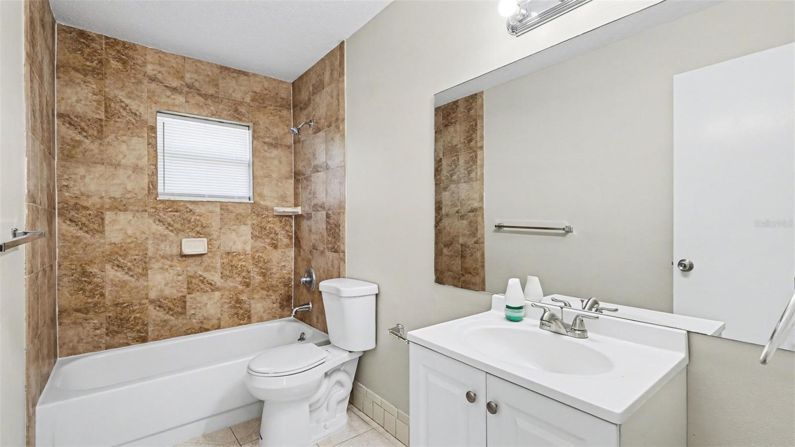 COUNTRYSIDE ESTATE - Residential