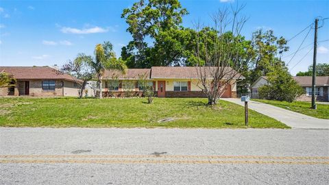 Photo of 3535 NE 42nd Place, Ocala, FL 34479 (MLS # O6394647)