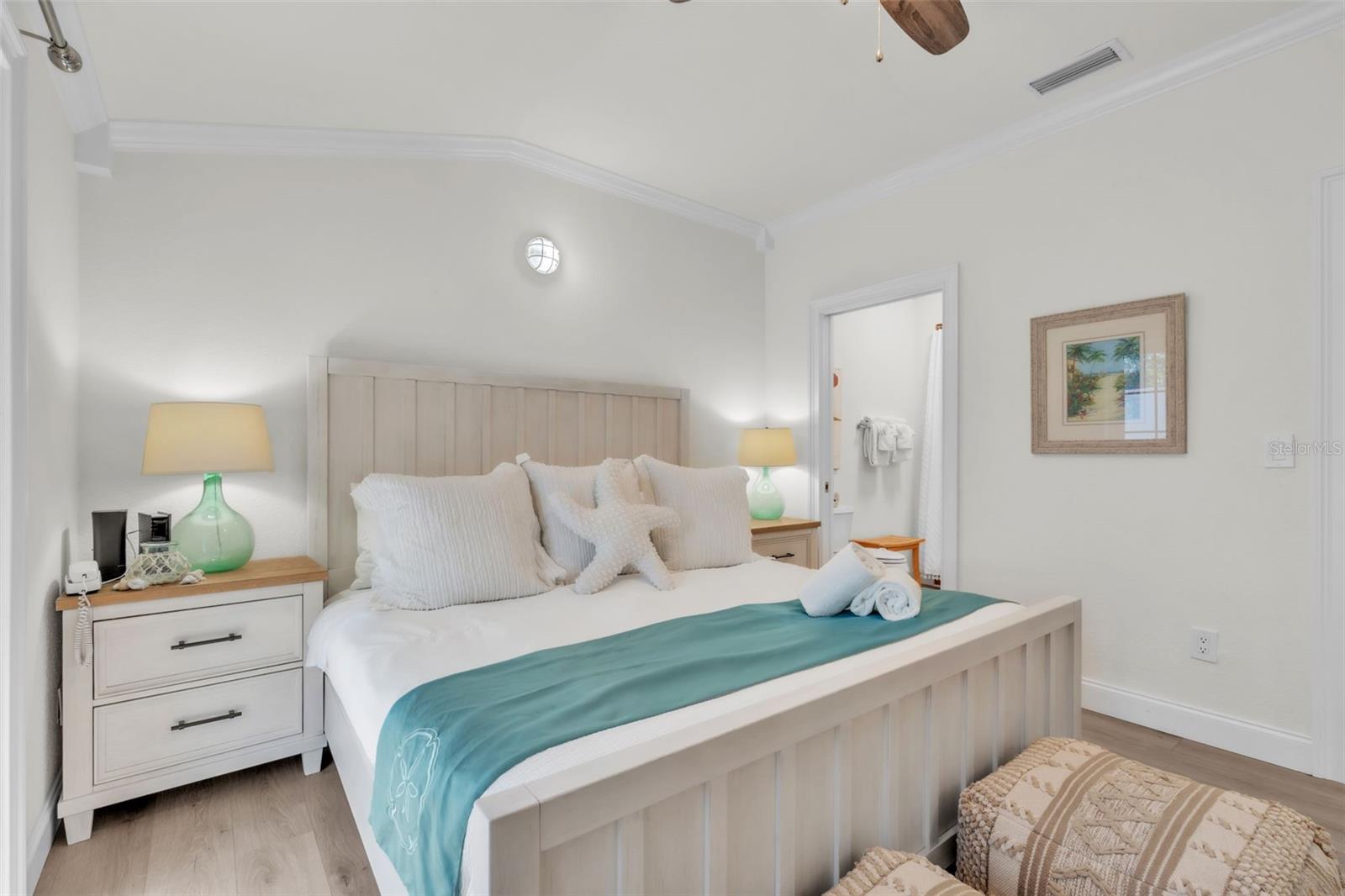 THE BLUE LAGOON - Residential