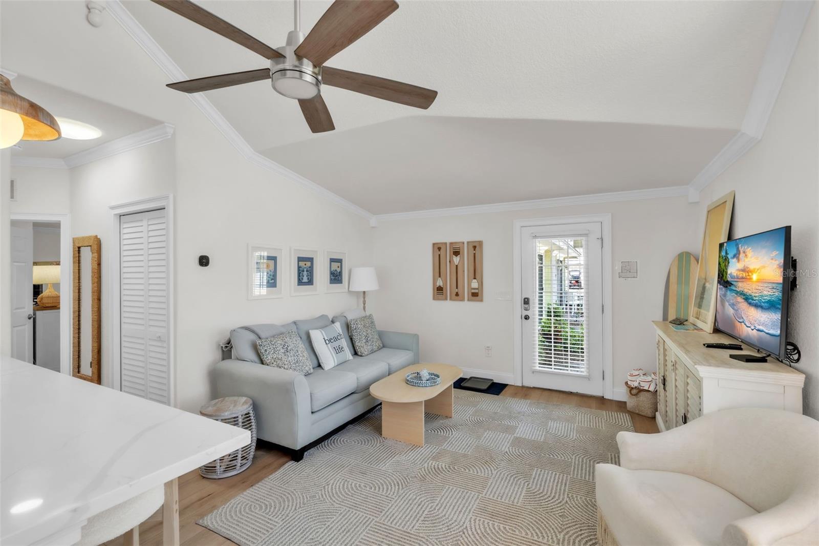 THE BLUE LAGOON - Residential