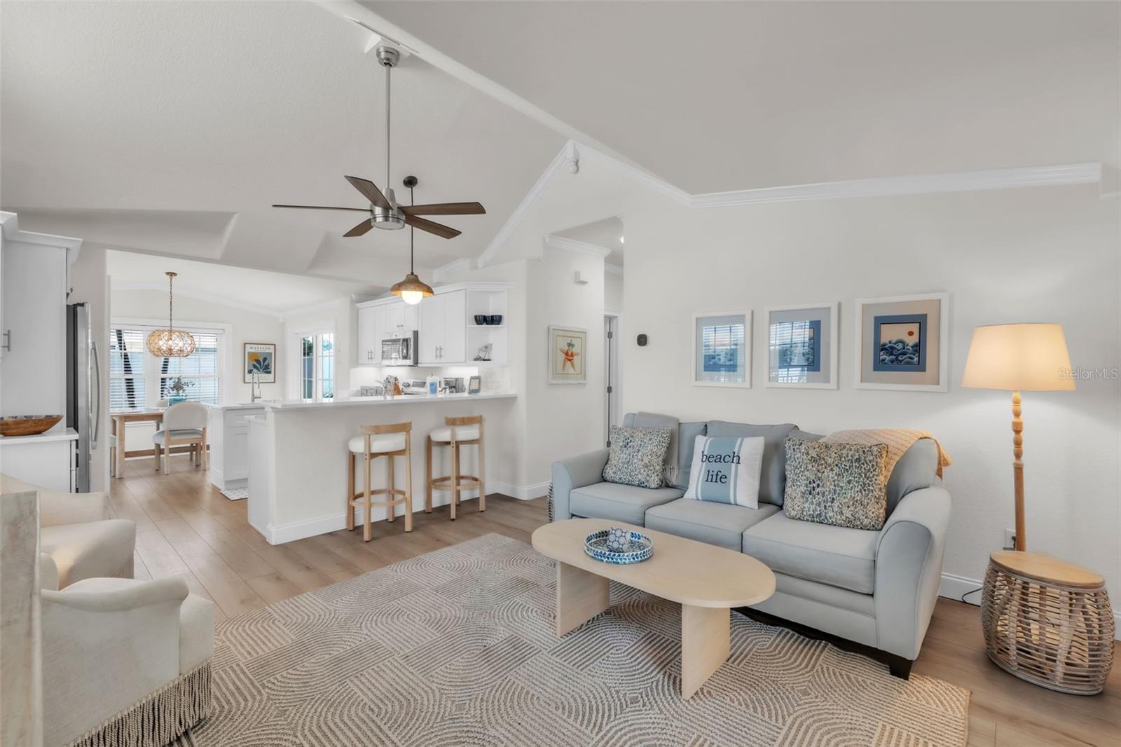 THE BLUE LAGOON - Residential