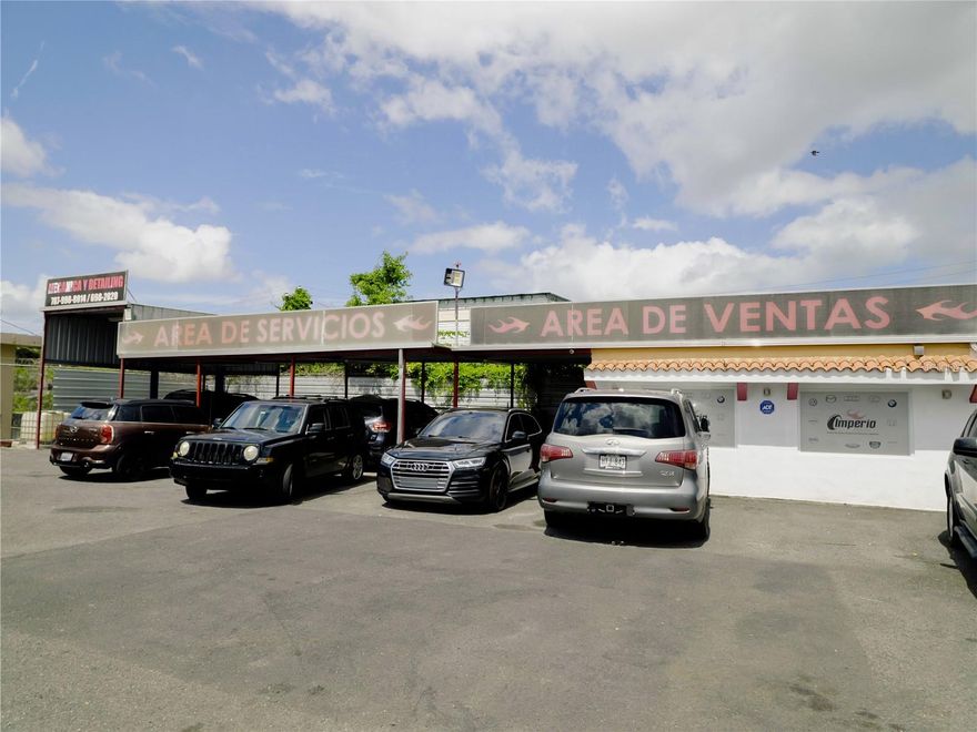 Car Dealer for Sale in Great Location

Characteristics:

        • Land area: 3,200 square meters.
 • Infrastructure: Ample space for vehicle exhibition, and offices.
 • Additional equipment: 25k power plant, ideal for ensuring continuous operations without interruptions.

Available options:

        • Sale with or without inventory.
 • Possibility of acquiring the entire business or just the land.
 • Rental or sale of key available for those interested in operating the business.

Annual sales: Greater than $3M.

Sale price: 4.9M

Excellent investment opportunity, with flexibility according to your needs.