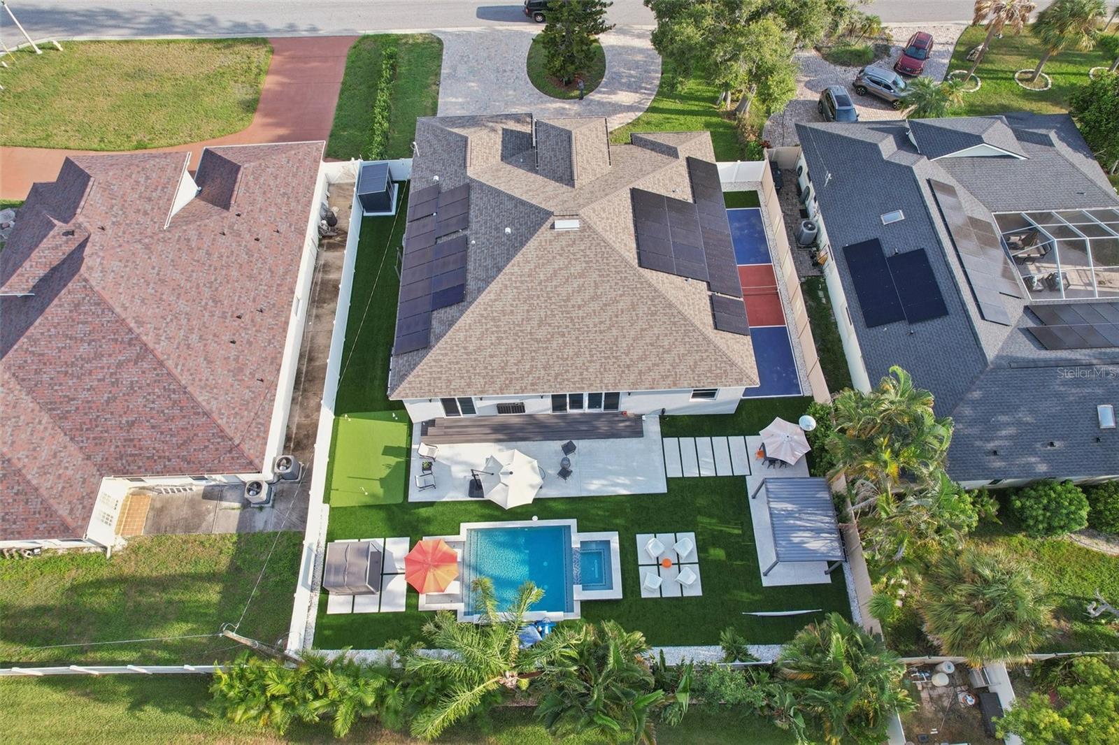 FOSTERS BELLEAIR - Residential