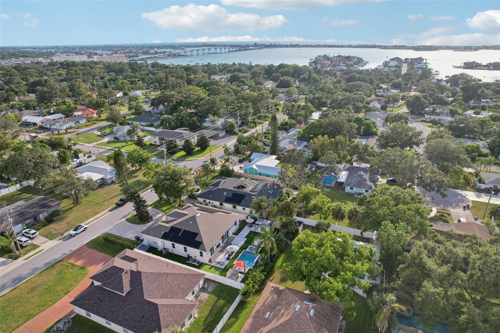 FOSTERS BELLEAIR - Residential